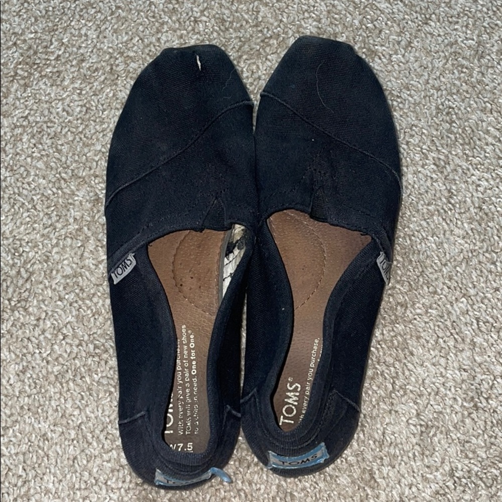 toms